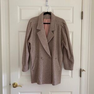 Vintage 80s oversize beige/taupe wool women’s coat. Size M.